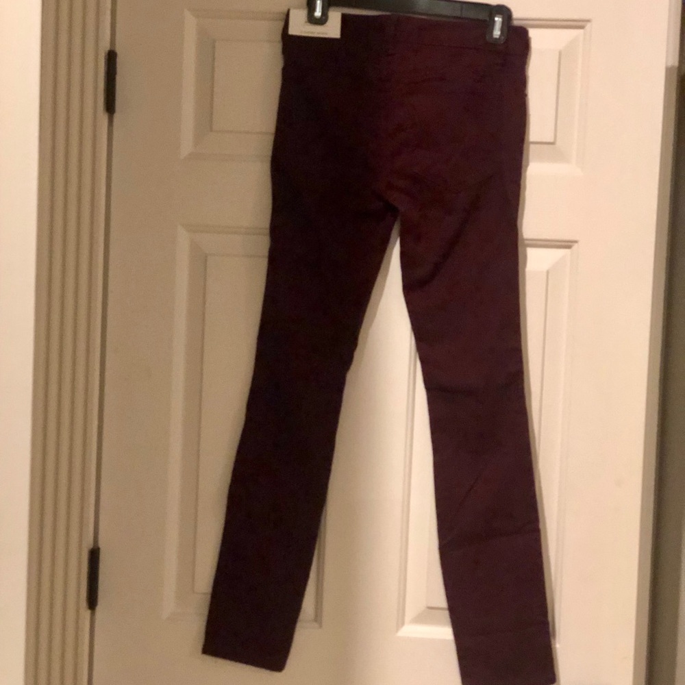 Modern skinny pants